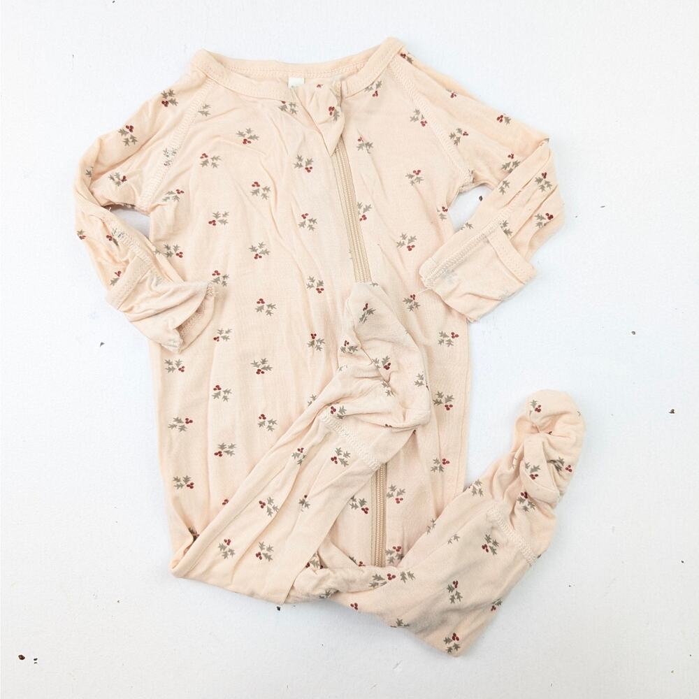 Rylee + Cru Bamboo Holly Footie - 0-3 Months